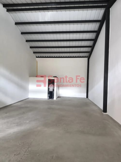 Local en arriendo en Bombona No.1, Medellín, 108 m² · foto 4 de 5