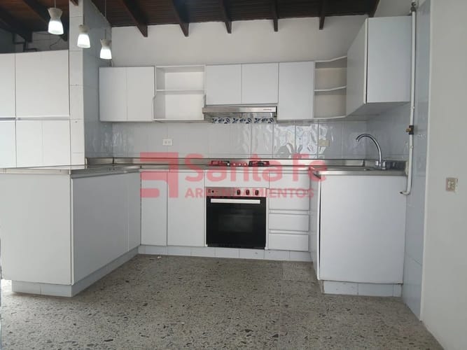 Apartamento de 4 alcobas en arriendo en Florida Nueva, Medellín, 170 m² · foto 5 de 10