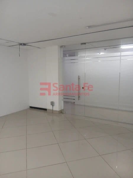 Oficina en arriendo en Suramericana, Medellín, 250 m² · foto 5 de 10