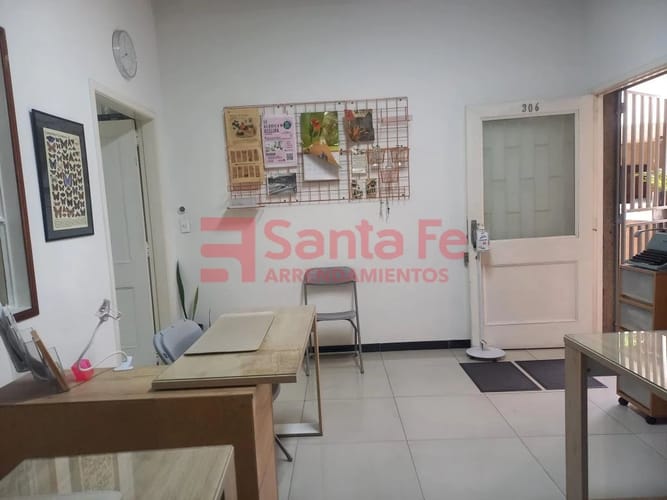 Oficina en arriendo en La Candelaria, Medellín, 45 m² · foto 2 de 8