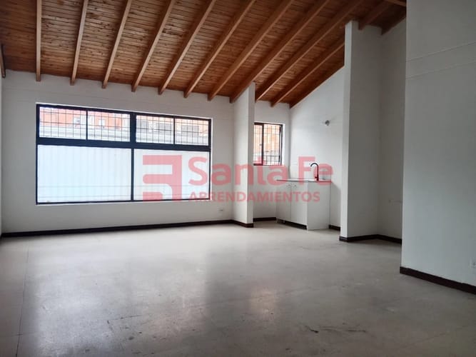 Oficina en arriendo en Conquistadores, Medellín, 40 m² · foto 2 de 7