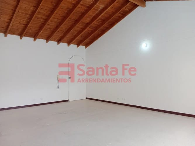 Oficina en arriendo en Conquistadores, Medellín, 40 m² · foto 3 de 7