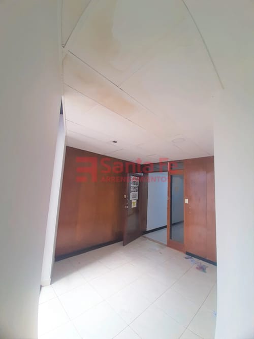 Oficina en arriendo en La Candelaria, Medellín, 80 m² · foto 3 de 10