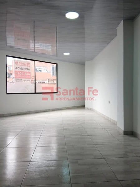 Local en arriendo en Sucre, Medellín, 34 m² · foto 2 de 5