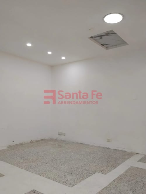 Oficina en arriendo en Villanueva, Medellín, 32 m² · foto 7 de 8