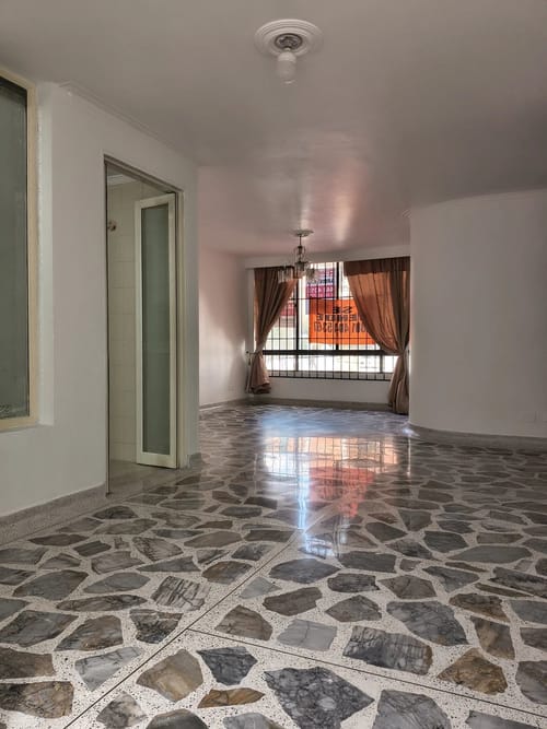 Apartamento de 4 alcobas en arriendo en Florida Nueva, Medellín, 112 m² · foto 5 de 10