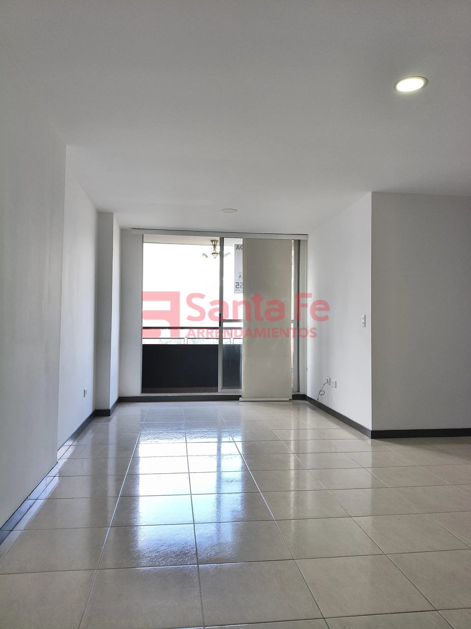 Apartamento en arriendo en Uribe Angel, Envigado · foto 3 de 10