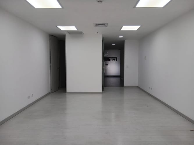 Oficina en arriendo en Primavera, Envigado, 37 m² · foto 3 de 6