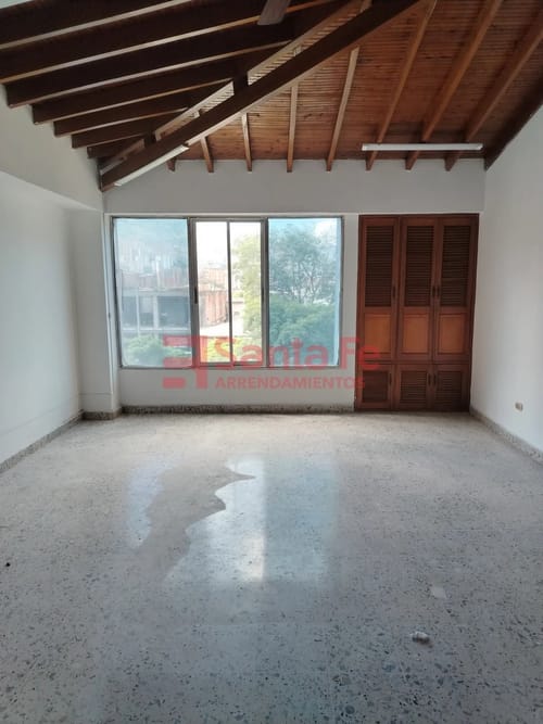Local en arriendo en La América, Medellín, 36 m² · foto 2 de 4