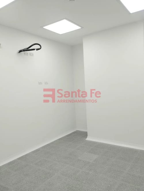 Oficina en arriendo en Cuarta Brigada, Medellín, 27 m² · foto 4 de 9