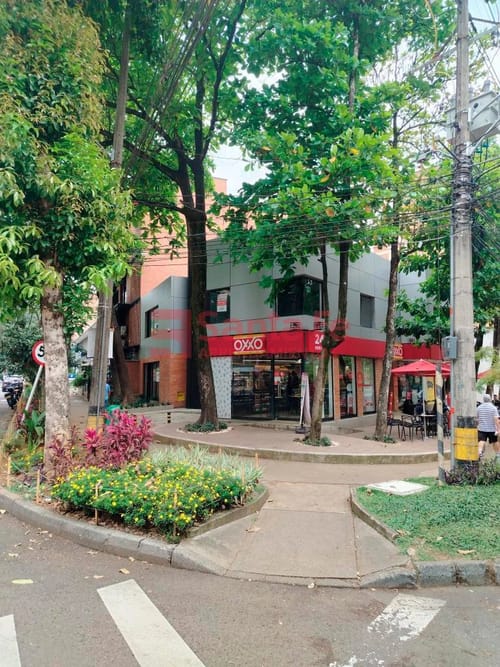 Local en arriendo en Bolivariana, Medellín, 66 m² · foto 2 de 5