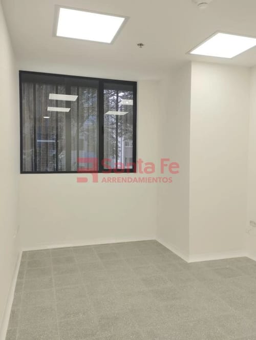 Oficina en arriendo en Cuarta Brigada, Medellín, 27 m² · foto 5 de 9