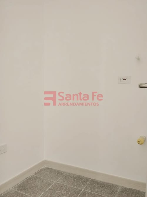 Local en arriendo en Cuarta Brigada, Medellín, 32 m² · foto 9 de 10