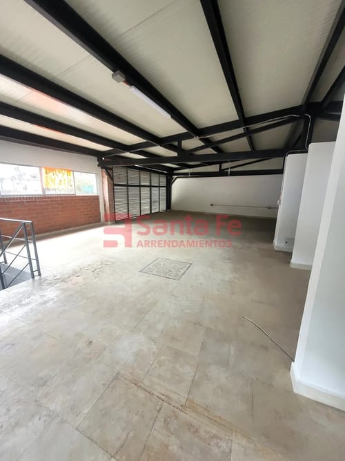 Bodega en arriendo en Caqueta, La Estrella, 330 m² · foto 3 de 10