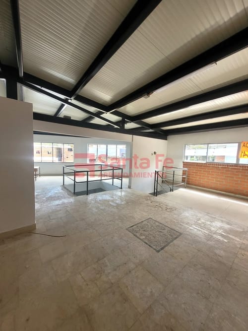 Bodega en arriendo en Caqueta, La Estrella, 330 m² · foto 9 de 10