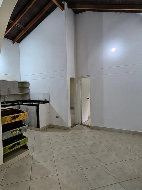 Casa de 4 alcobas en arriendo en La Clara, Guarne, 120 m² · foto 5 de 10
