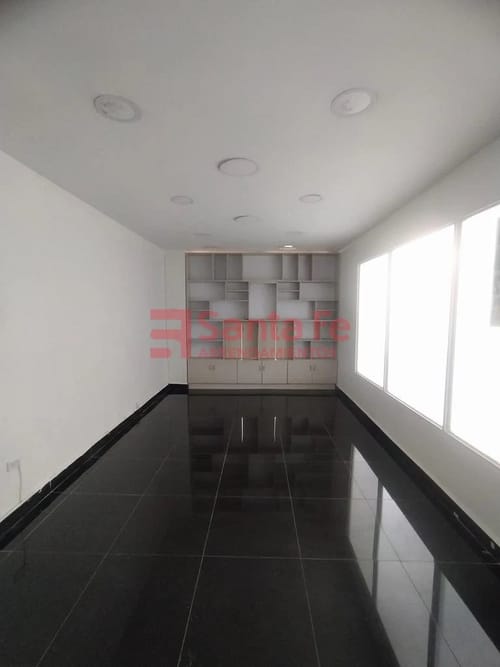 Oficina en arriendo en La América, Medellín, 24 m² · foto 4 de 5