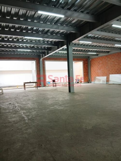 Local en arriendo en La América, Medellín, 330 m² · foto 5 de 10