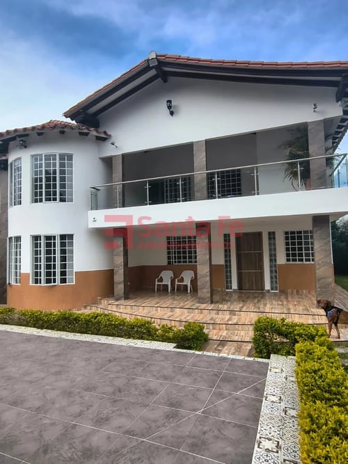 Finca en arriendo en El Zango, Guarne, 450 m² · foto 2 de 10