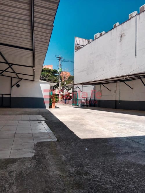 Local en arriendo en Calasanz, Medellín, 330 m² · foto 2 de 6
