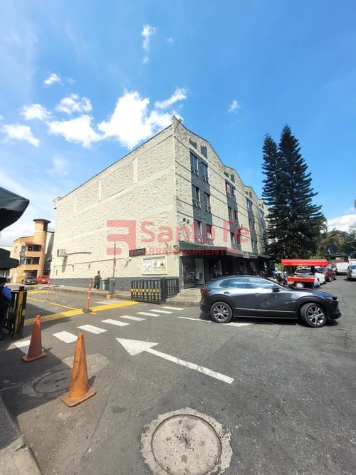 Bodega en arriendo en Guayabal, Medellín, 160 m² · foto 2 de 8