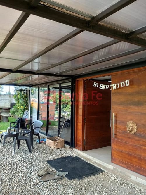 Casa de 7 alcobas en arriendo en El Salado, Guarne, 850 m² · foto 4 de 10