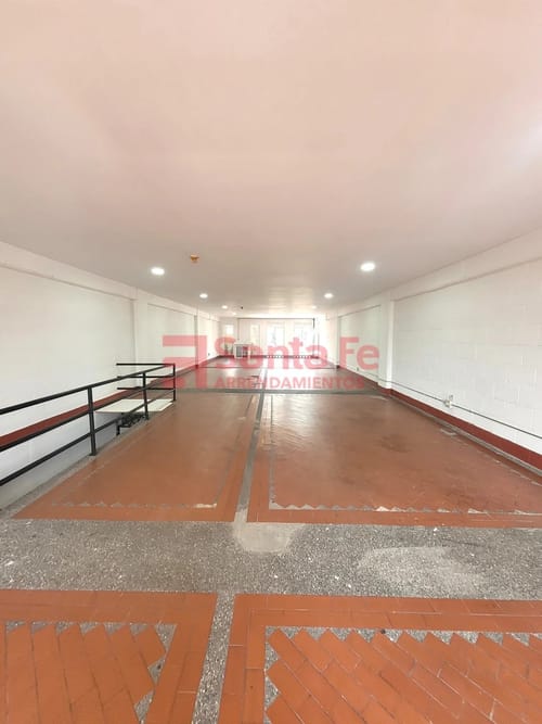 Bodega en arriendo en Guayabal, Medellín, 160 m² · foto 3 de 8