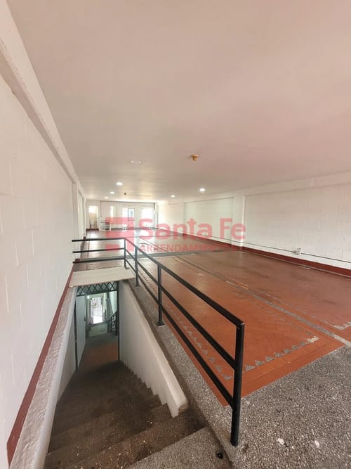 Bodega en arriendo en Guayabal, Medellín, 160 m² · foto 4 de 8
