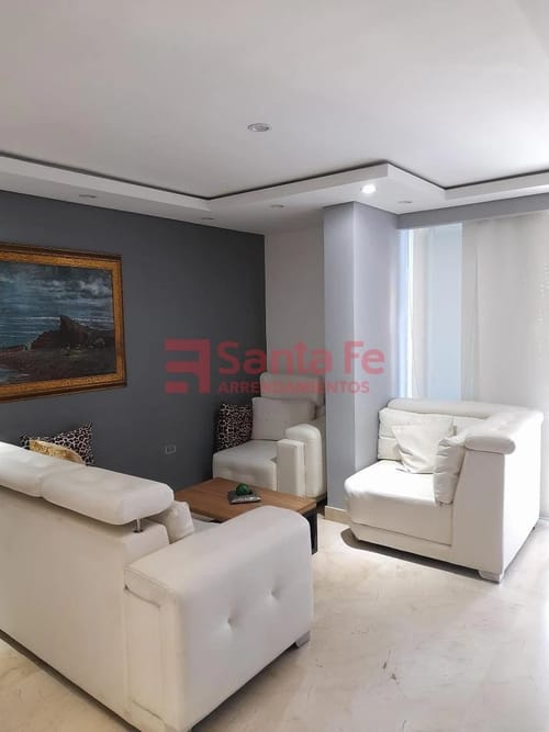 Apartamento de 4 alcobas en arriendo en Los Colores, Medellín, 180 m² · foto 2 de 10