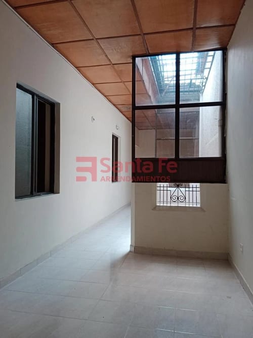 Casa de 3 alcobas en arriendo en Caicedo, Medellín, 80 m² · foto 6 de 10