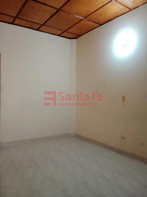 Casa de 3 alcobas en arriendo en Caicedo, Medellín, 80 m² · foto 9 de 10
