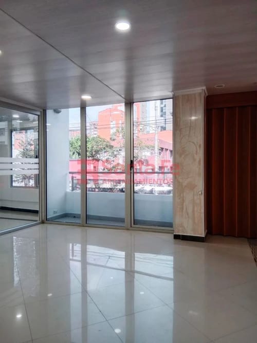 Oficina en arriendo en Las Acacias, Medellín, 70 m² · foto 2 de 10