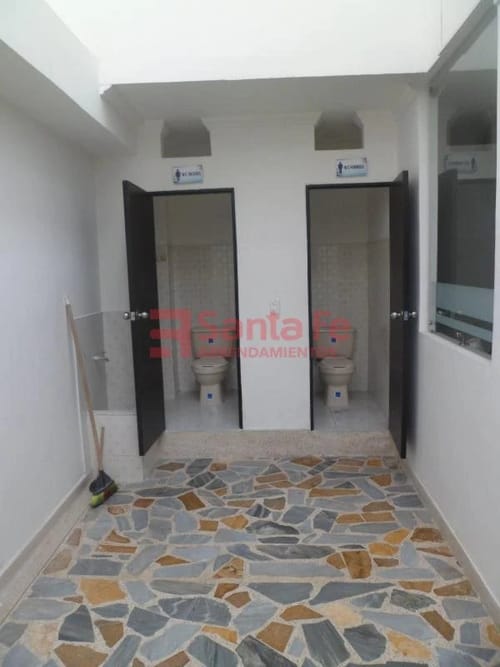 Oficina en arriendo en La Castellana, Medellín, 16 m² · foto 3 de 10