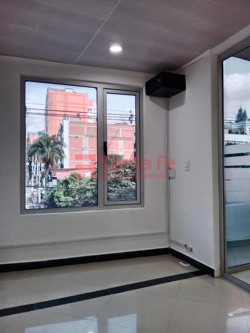 Oficina en arriendo en Las Acacias, Medellín, 70 m² · foto 4 de 10