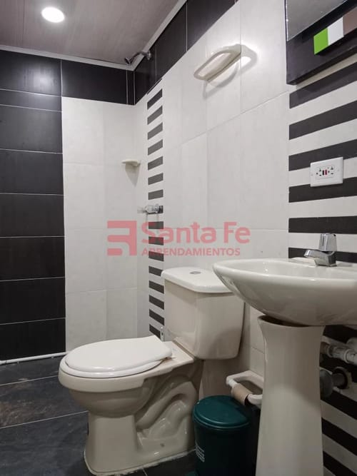 Oficina en arriendo en Las Acacias, Medellín, 70 m² · foto 9 de 10
