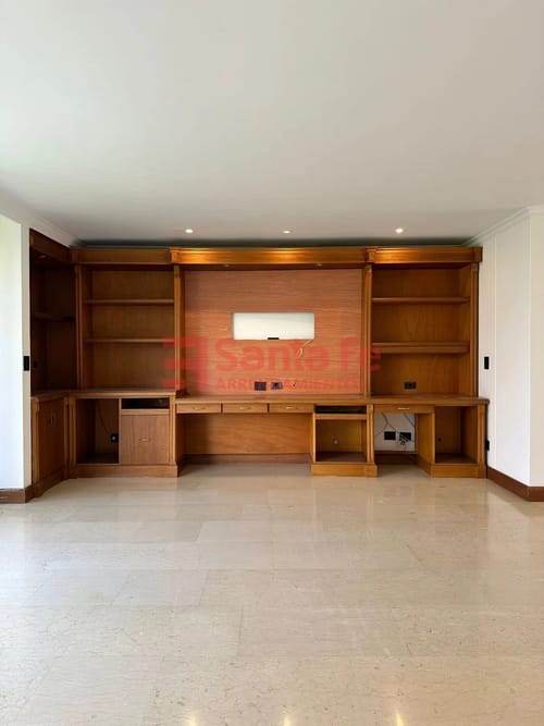 Apartamento de 4 alcobas en arriendo en Urbanizacion Villa Jardin I Etapa, Medellín, 180 m² · foto 3 de 10