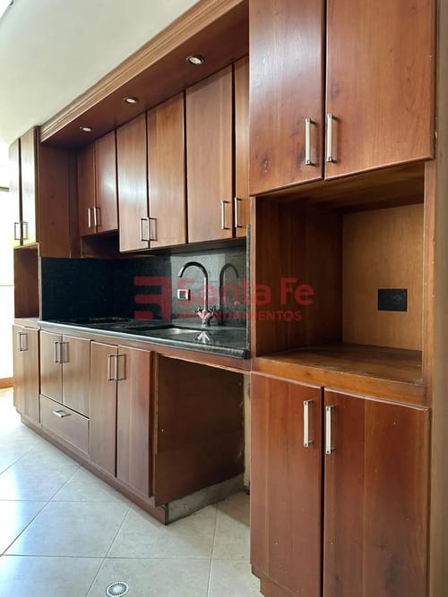 Apartamento de 4 alcobas en arriendo en Urbanizacion Villa Jardin I Etapa, Medellín, 180 m² · foto 8 de 10