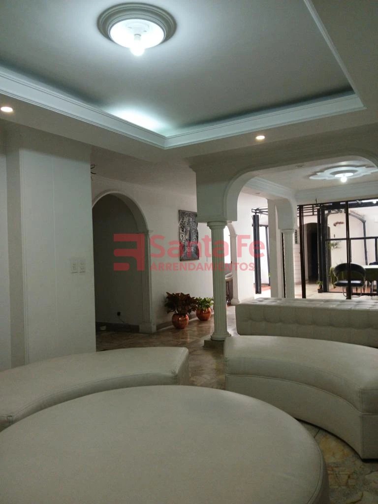 Apartamento en arriendo en Laureles, Medellín · foto 4 de 10