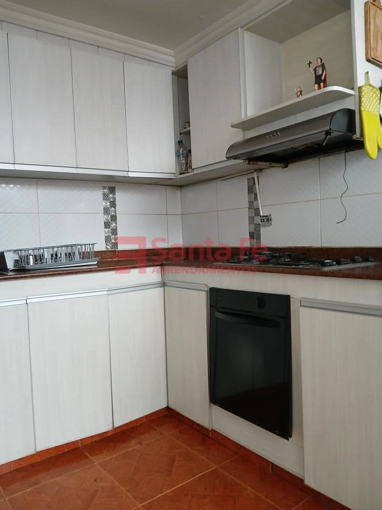Apartamento en arriendo en Laureles, Medellín · foto 5 de 10