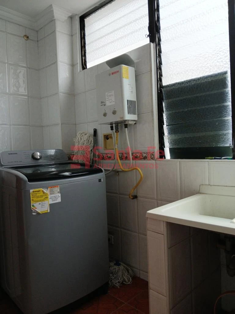 Apartamento en arriendo en Laureles, Medellín · foto 7 de 10