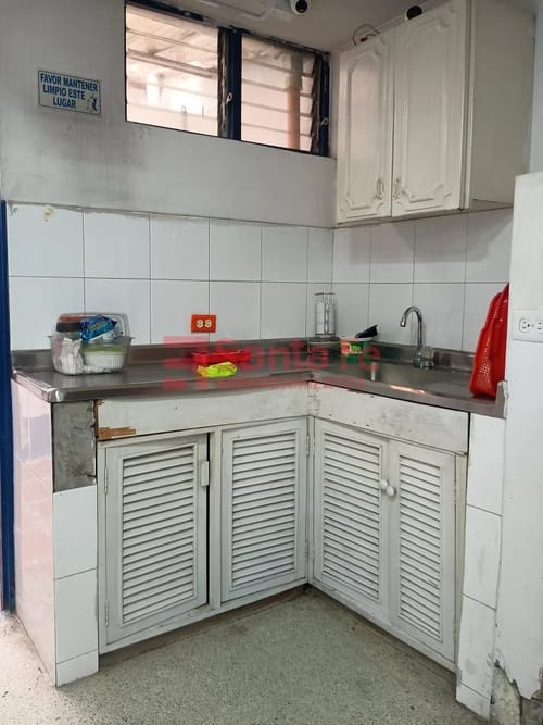 Local en arriendo en Las Acacias, Medellín, 180 m² · foto 4 de 10