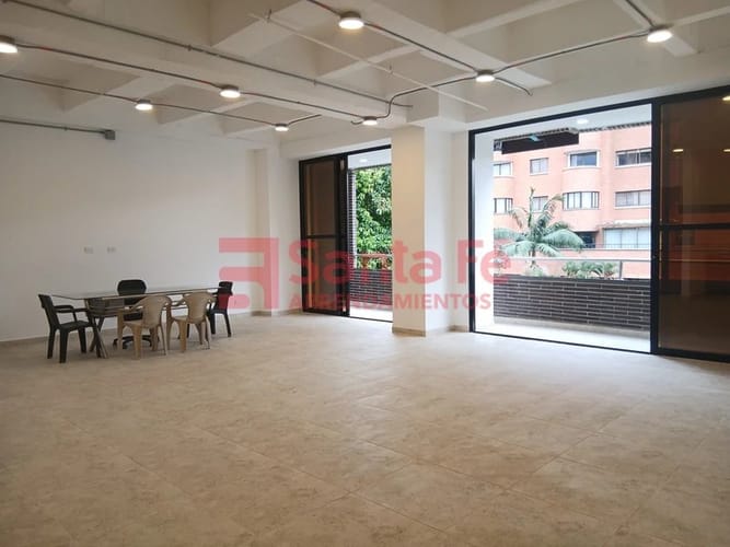 Local en arriendo en Laureles, Medellín, 92 m² · foto 2 de 7