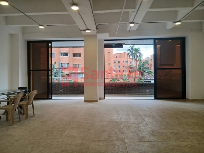 Local en arriendo en Laureles, Medellín, 92 m² · foto 3 de 7