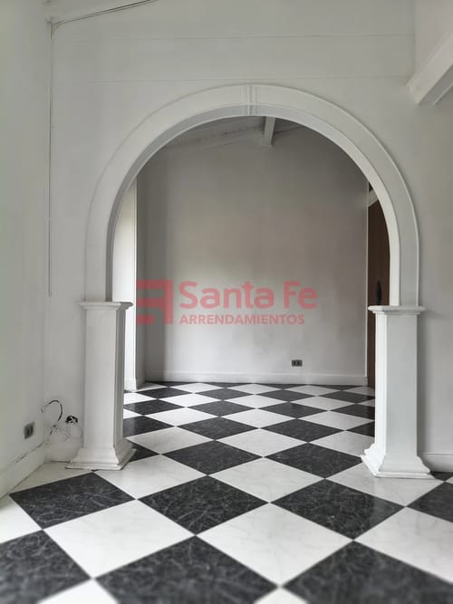 Casa de 5 alcobas en arriendo en Belén Rincón, Medellín, 230 m² · foto 5 de 10