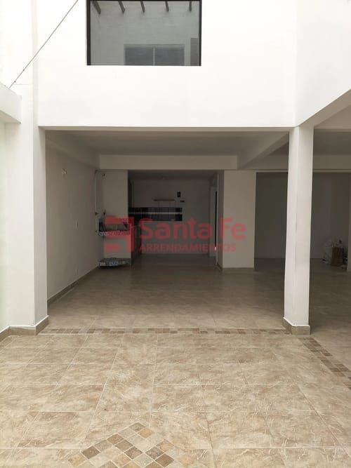Casa de 5 alcobas en arriendo en Belén Rincón, Medellín, 230 m² · foto 9 de 10