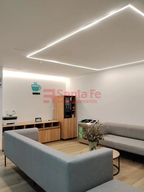 Oficina en arriendo en Cuarta Brigada, Medellín, 8 m² · foto 2 de 10