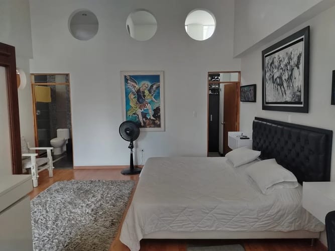 Apartamento de 4 alcobas en arriendo en Laureles, Medellín, 210 m² · foto 7 de 10