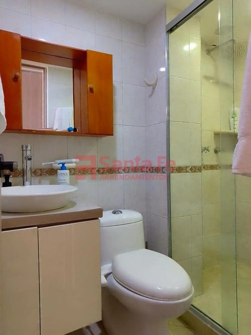 Apartamento de 2 alcobas en arriendo en Laureles, Medellín, 70 m² · foto 8 de 10