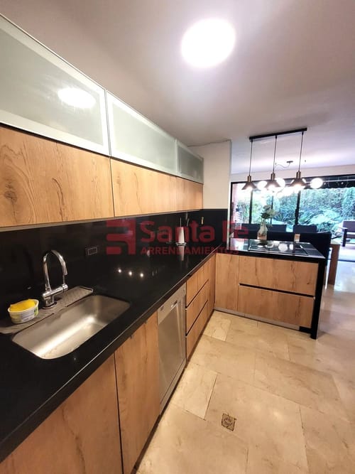 Apartamento de 3 alcobas en arriendo en El Diamante 2, Medellín, 180 m² · foto 9 de 10