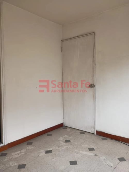 Apartamento de 5 alcobas en arriendo en Las Acacias, Medellín, 150 m² · foto 9 de 10
